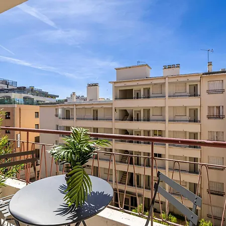 شقة Beautiful Haussmannian - South Balcony